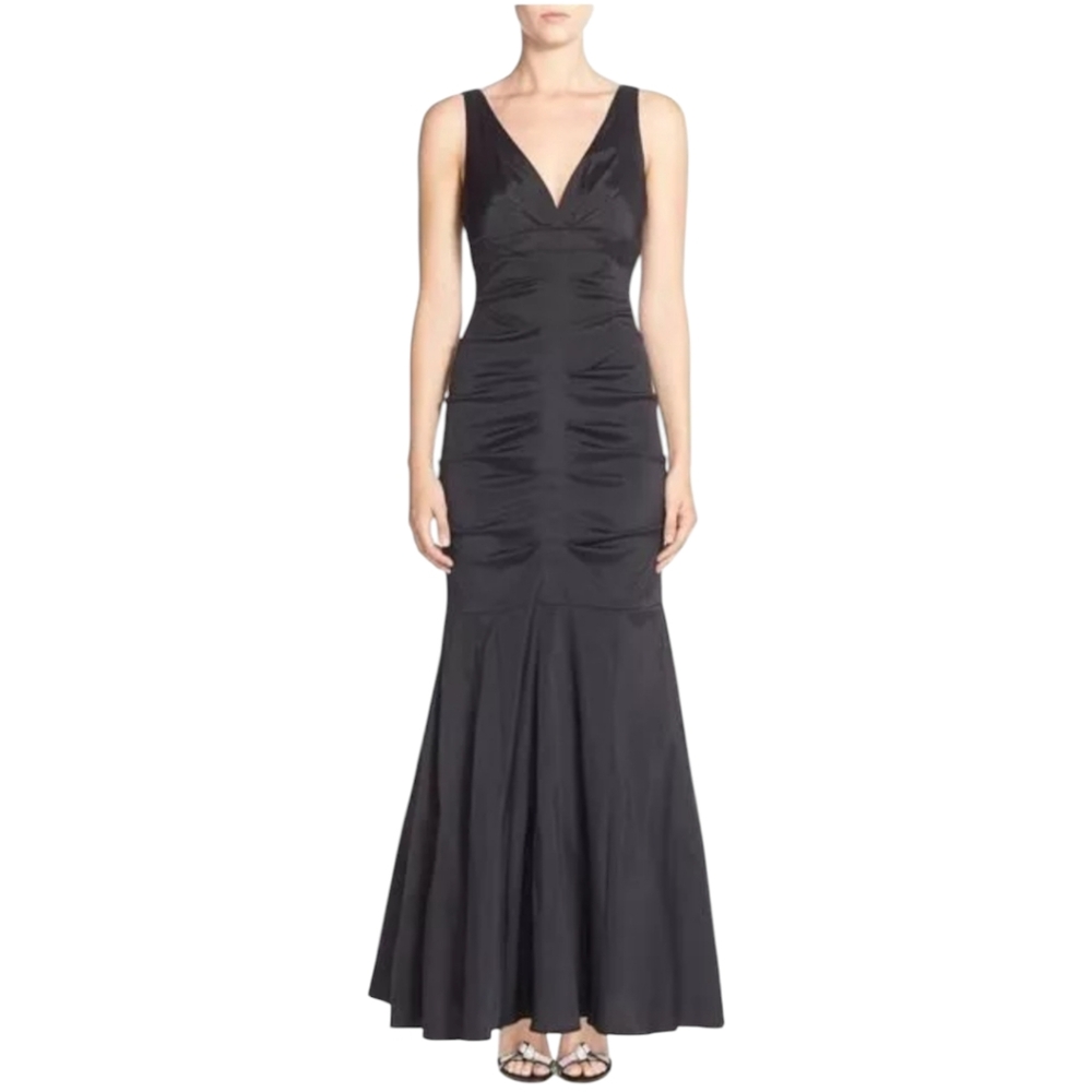 Xscape Ruched Taffeta Mermaid Gown Black Sz: Petite 4
